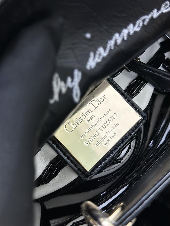 2025228Y2000P211855863