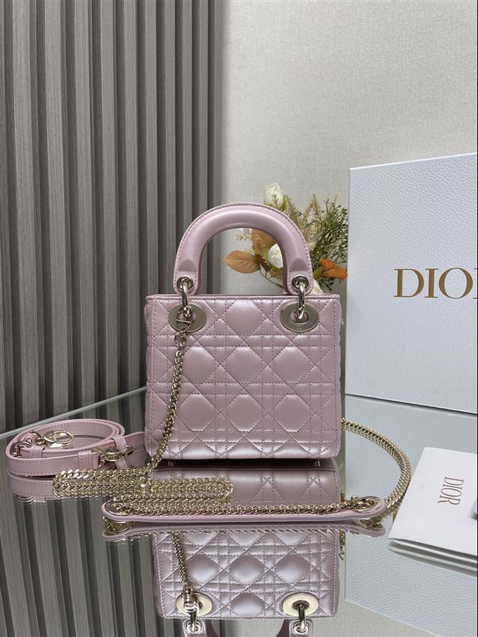 2025228Y600P205549441