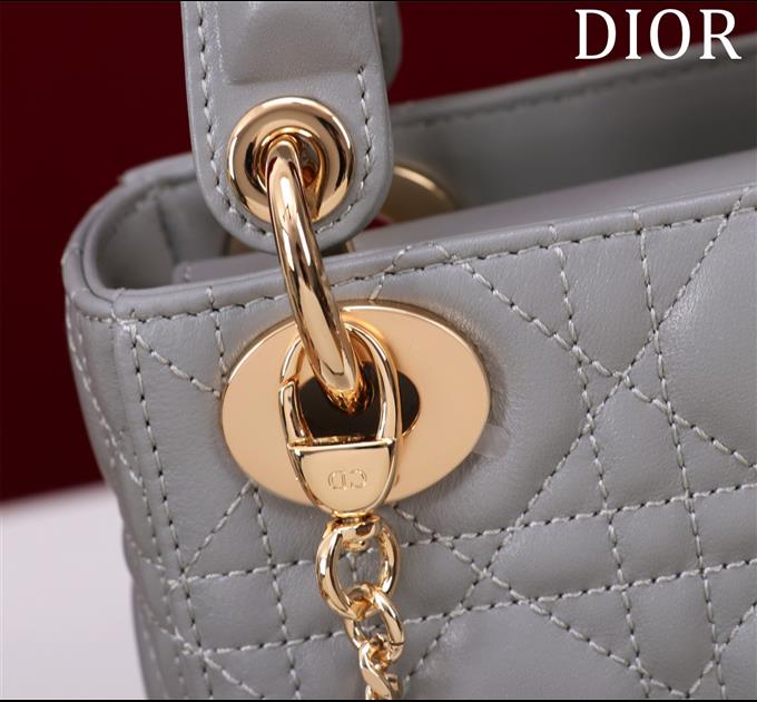 2025228Y600P205549769