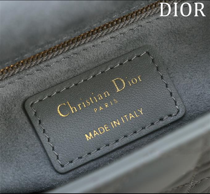 2025228Y600P205549925