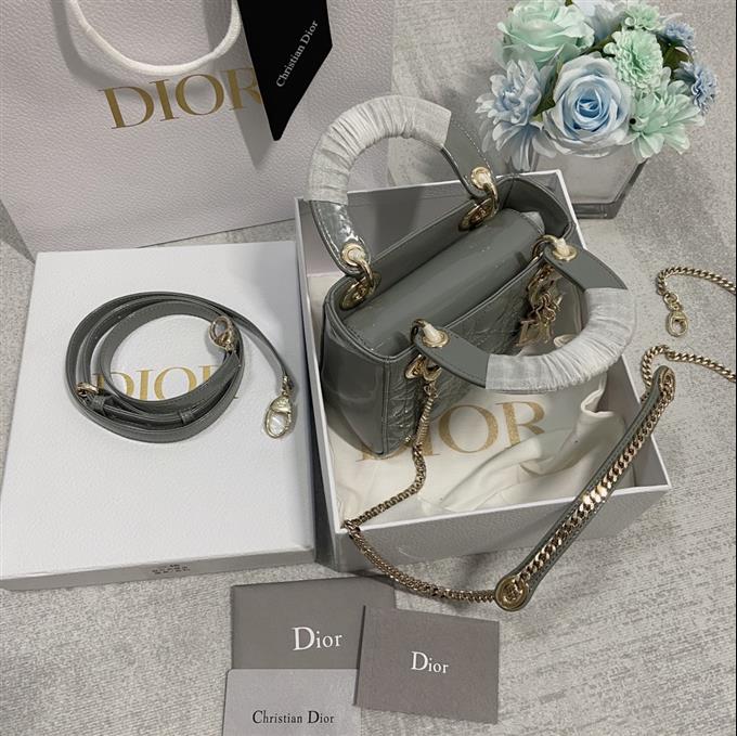 2025228Y600P205555256