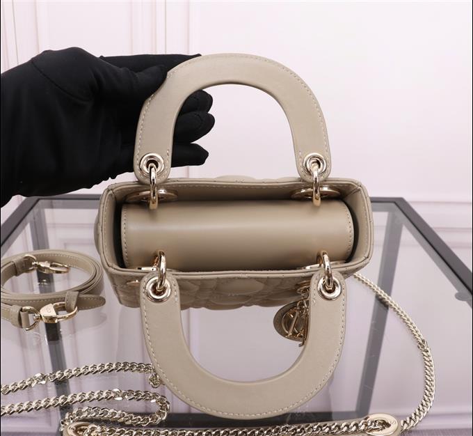 2025228Y600P205557383