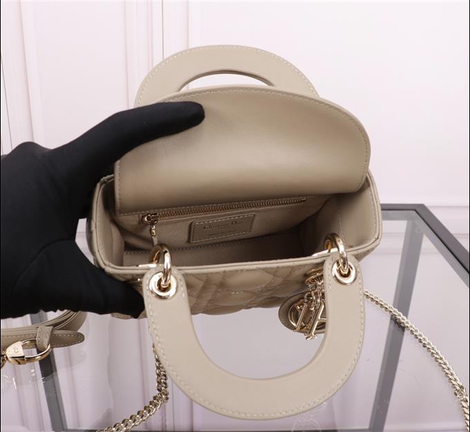 2025228Y600P205557415