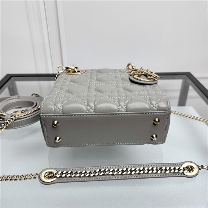 2025228Y600P205557493