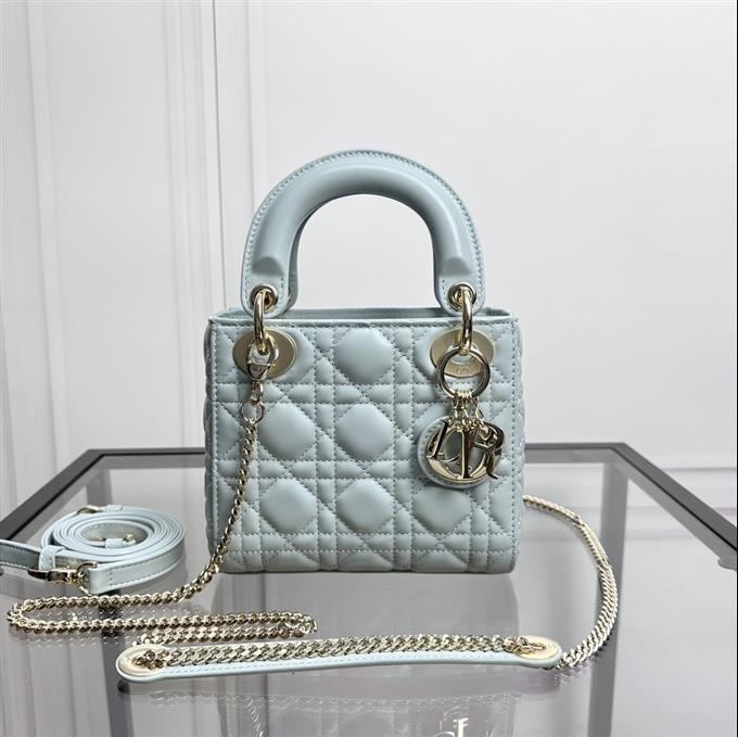 2025228Y600P205557573