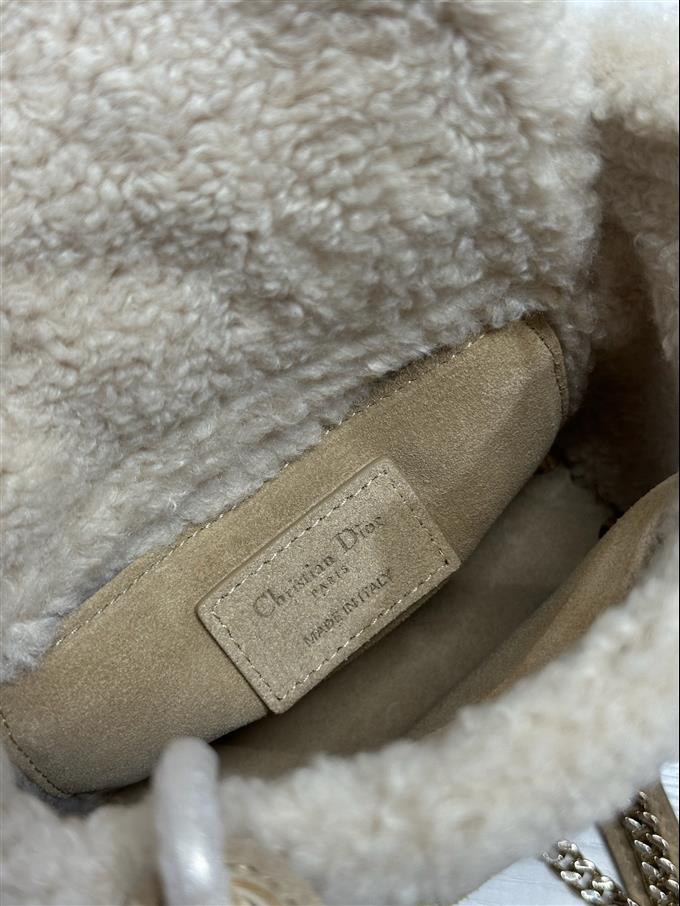 2025228Y850P20563144