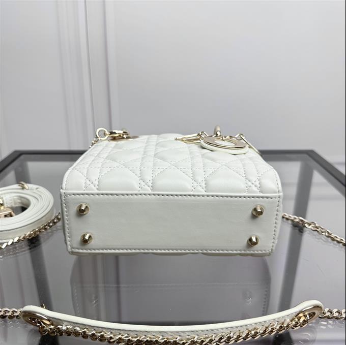 2025228Y600P20555963