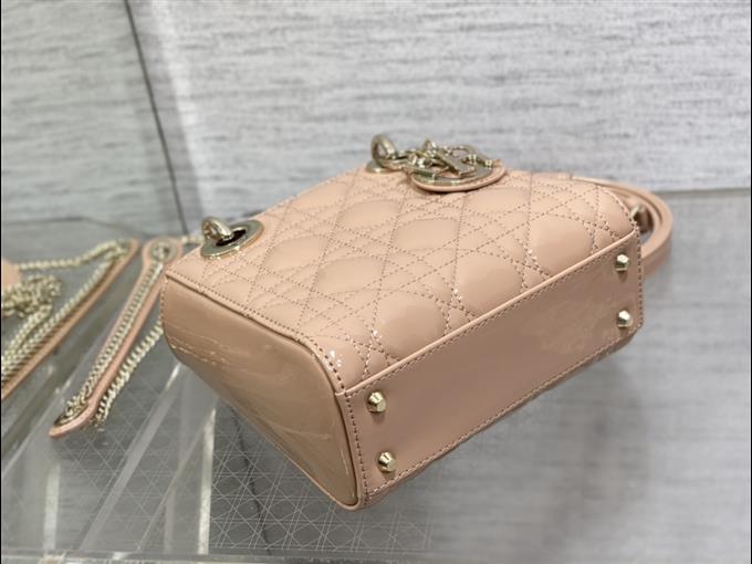 2025228Y600P20560356