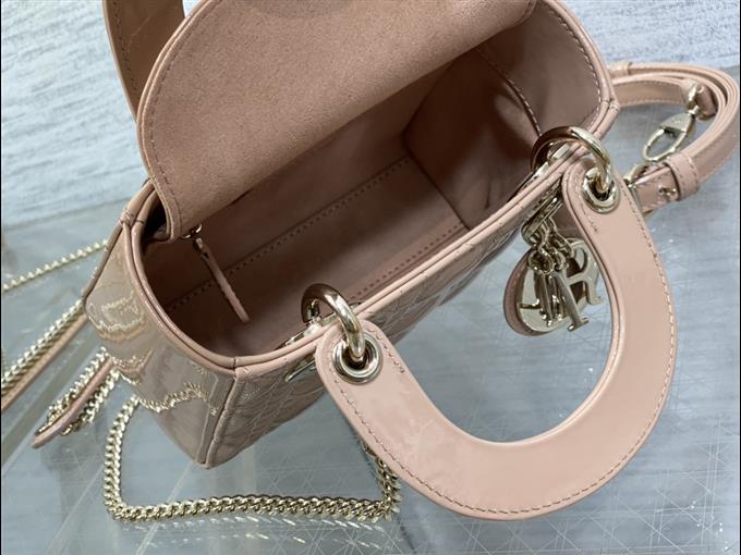 2025228Y600P20560372