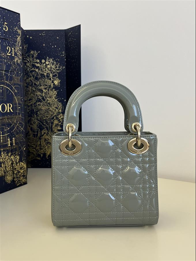 2025228Y600P20560765