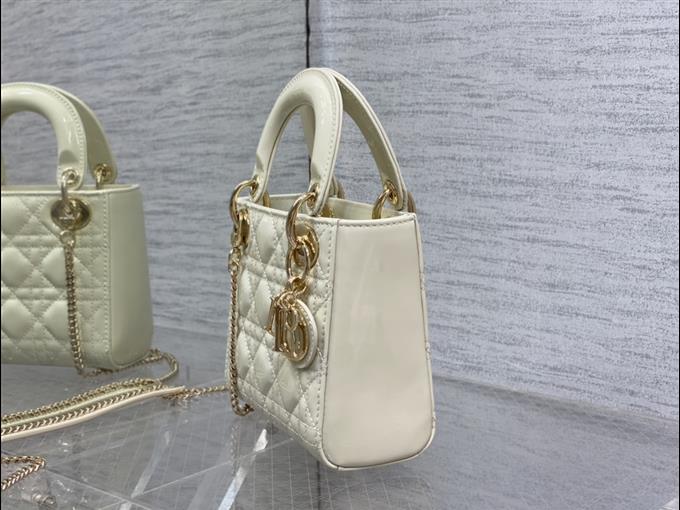 2025228Y600P20560892