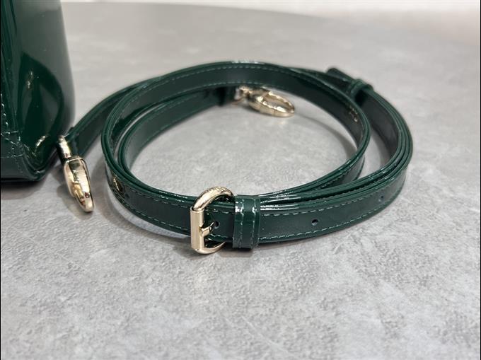 2025228Y600P205610267