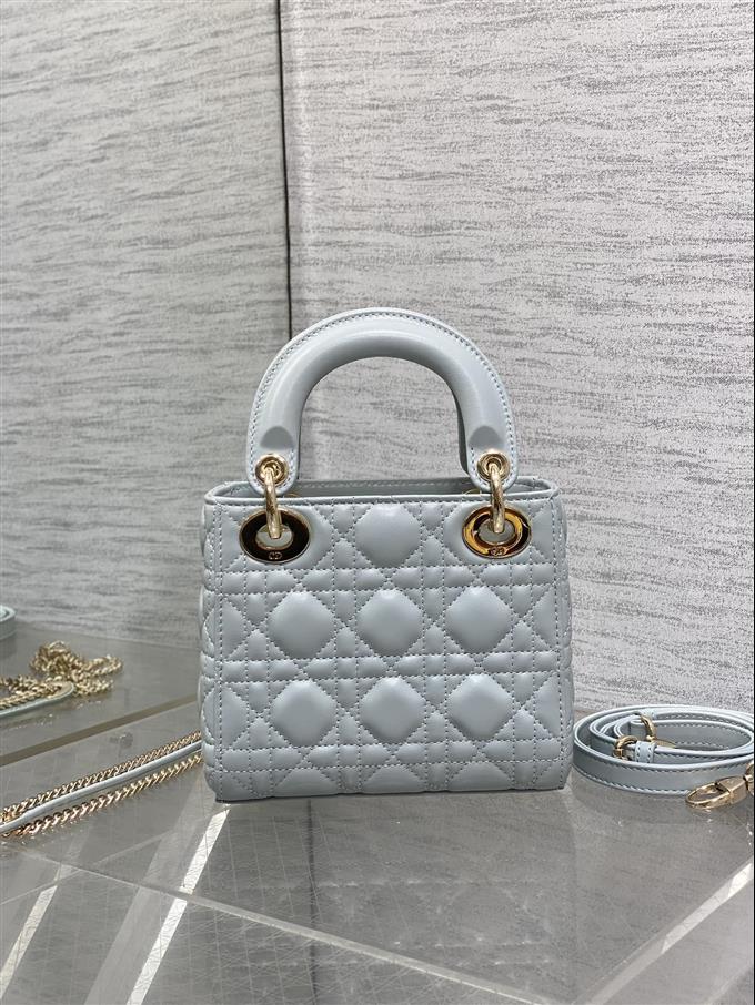 2025228Y600P205610567