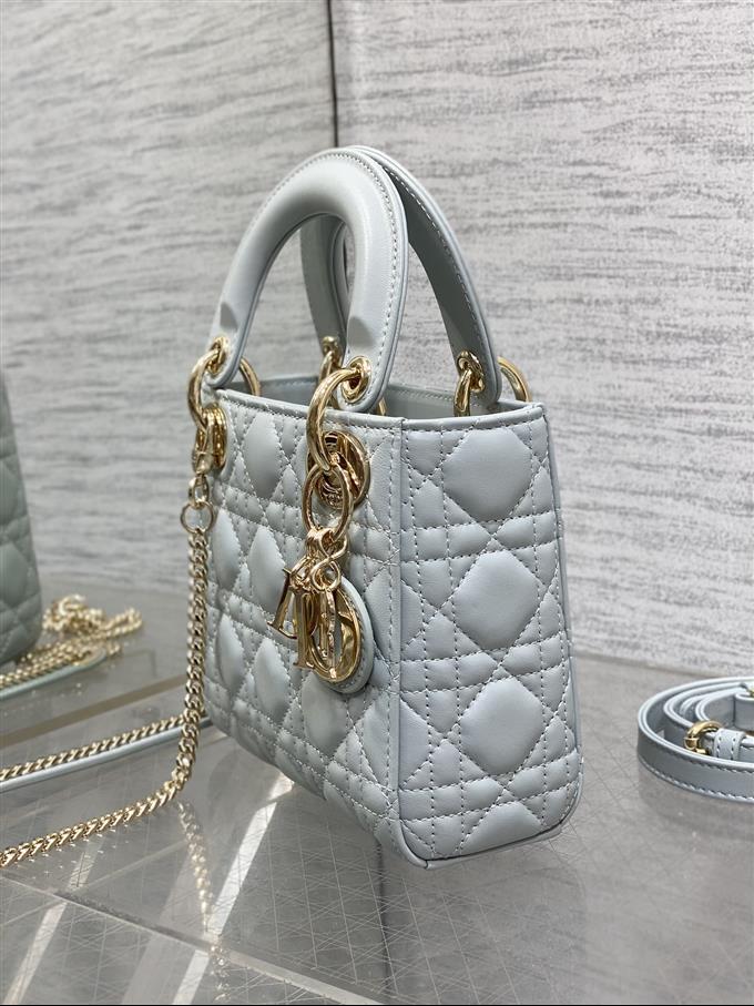 2025228Y600P205610583