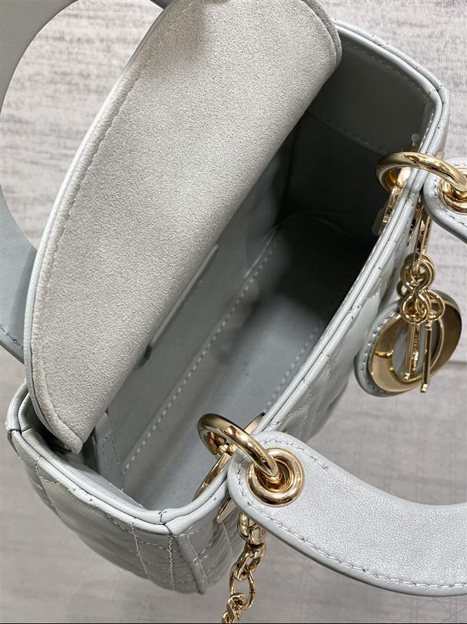 2025228Y600P205610614