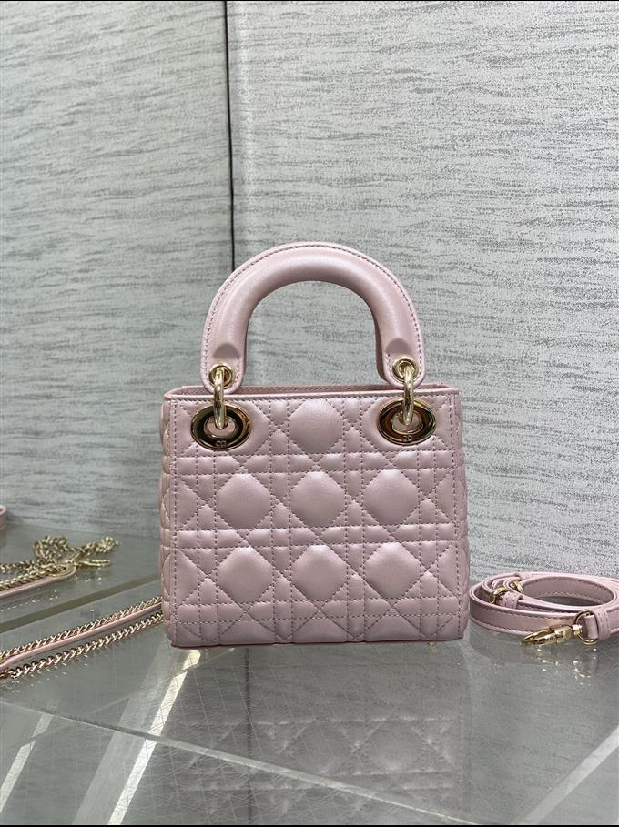 2025228Y600P205611139