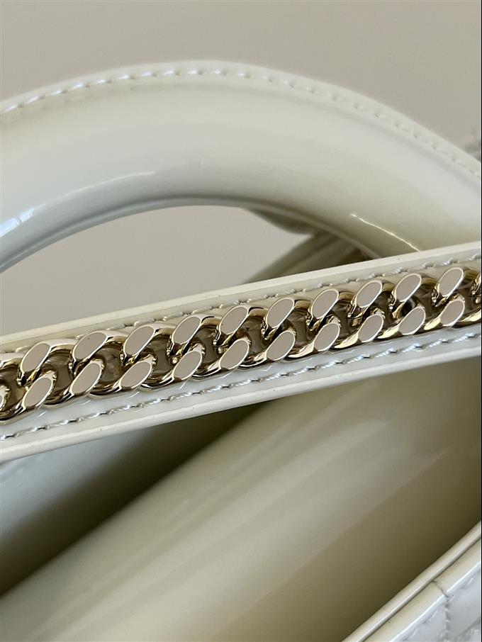 2025228Y600P20561127