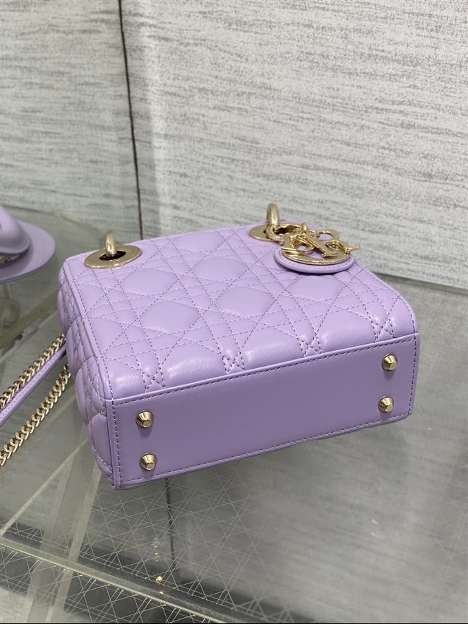 2025228Y600P205611596