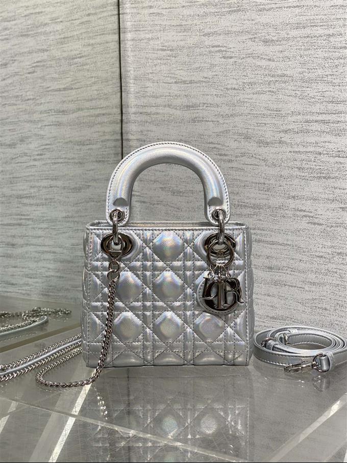 2025228Y600P205611644