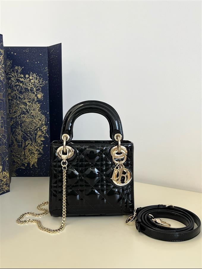 2025228Y600P20561236