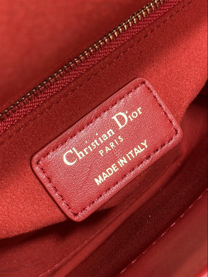 2025228Y600P205612642