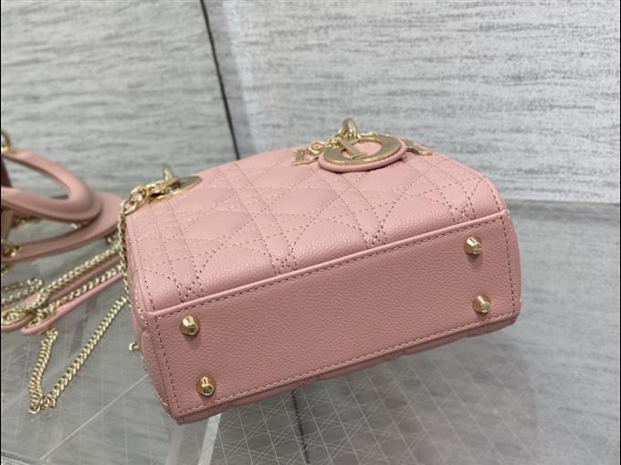 2025228Y600P205612753