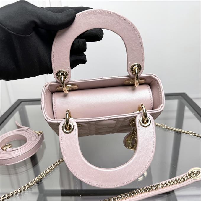 2025228Y600P205614410