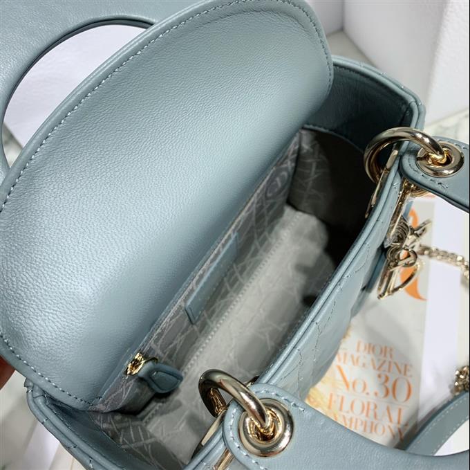 2025228Y600P20562228