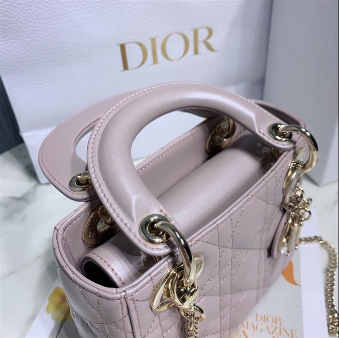 2025228Y600P20562322