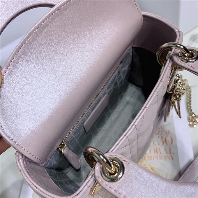 2025228Y600P20562353