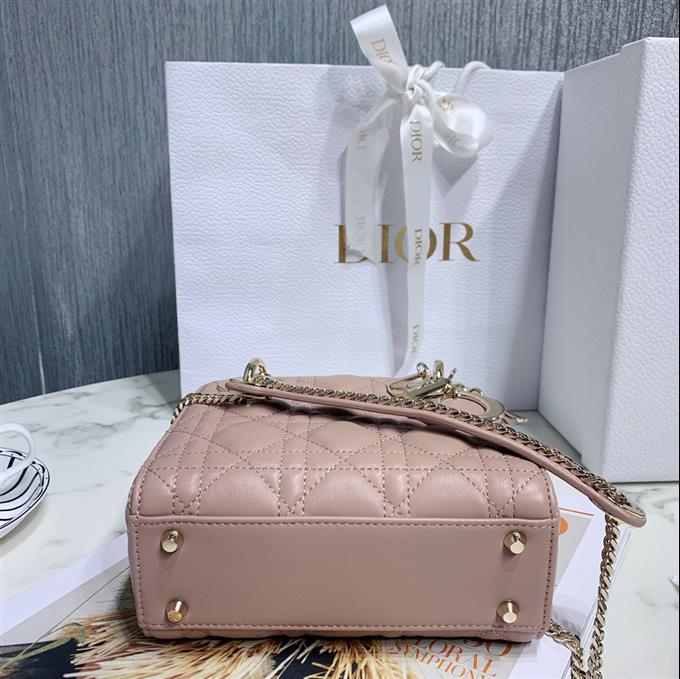 2025228Y600P20562449