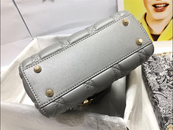 2025228Y600P20562965