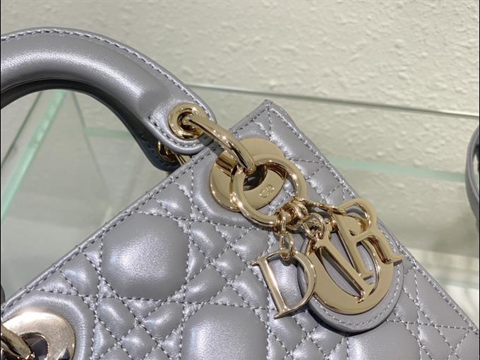 2025228Y600P20563123