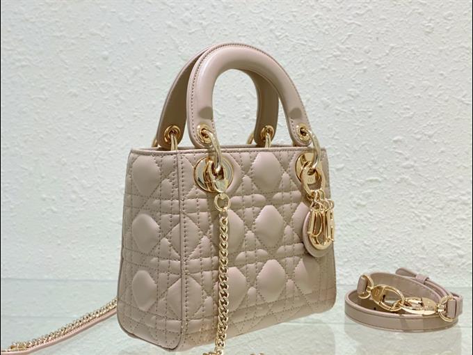 2025228Y600P20563921