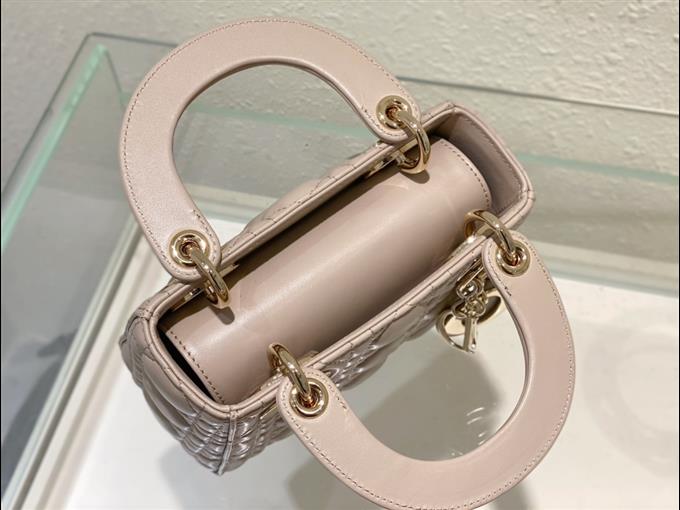 2025228Y600P20563998