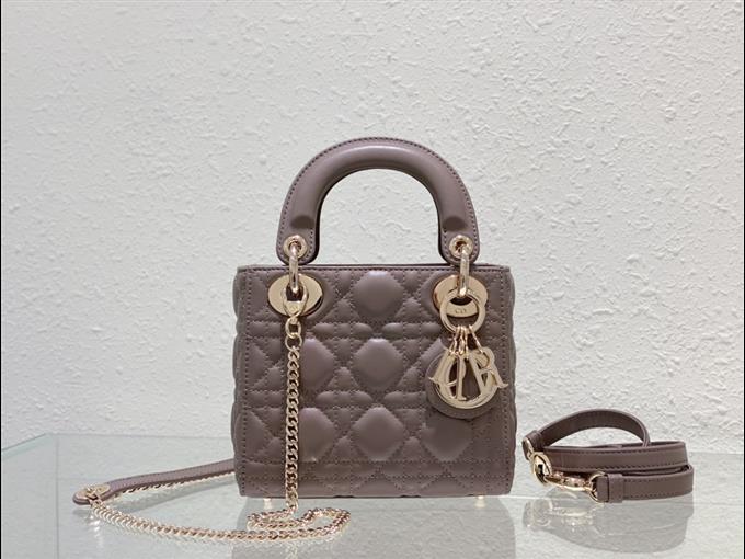 2025228Y600P20564188