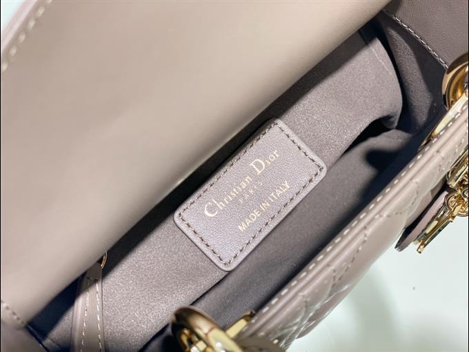 2025228Y600P20564313