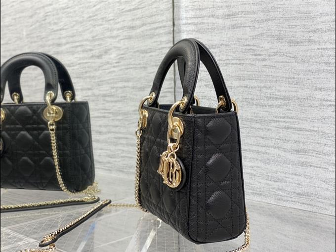 2025228Y600P20566528