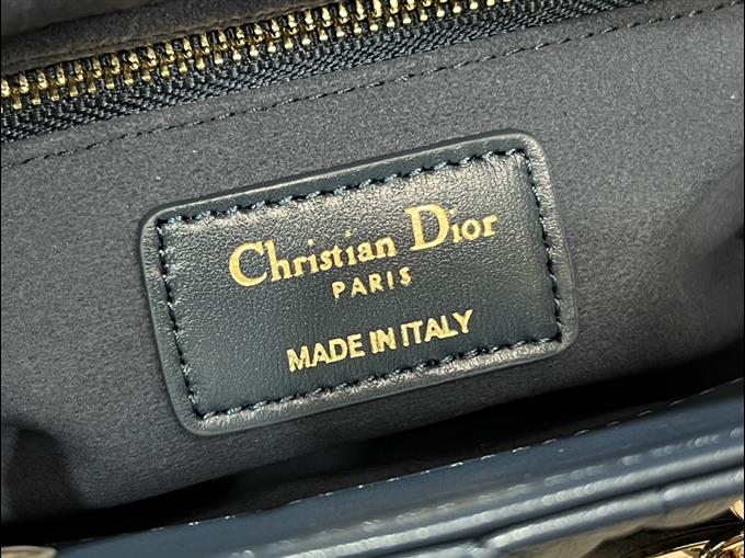 2025228Y600P20567112