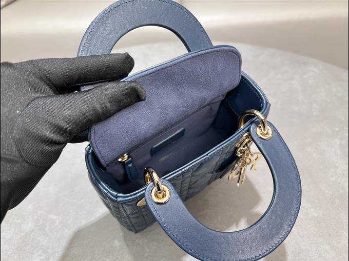 2025228Y600P20567128