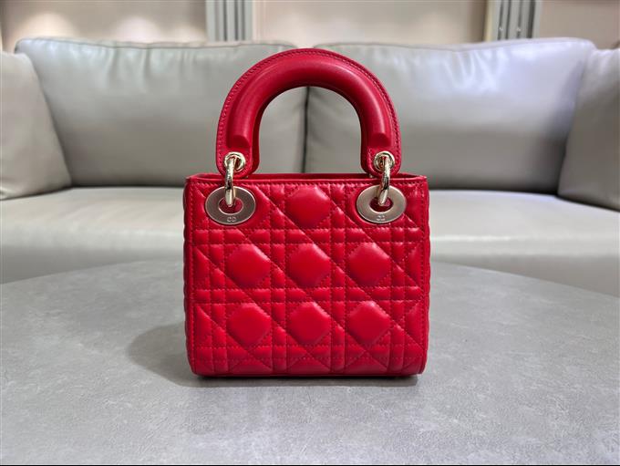 2025228Y600P20567221