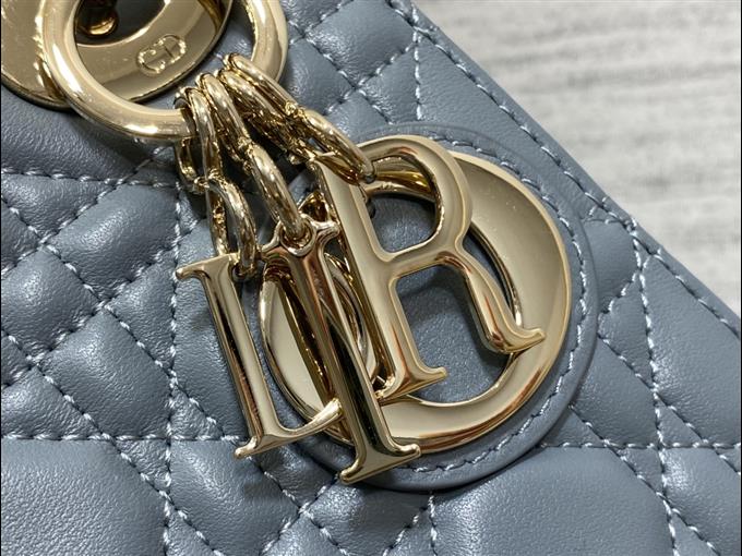 2025228Y600P20567890