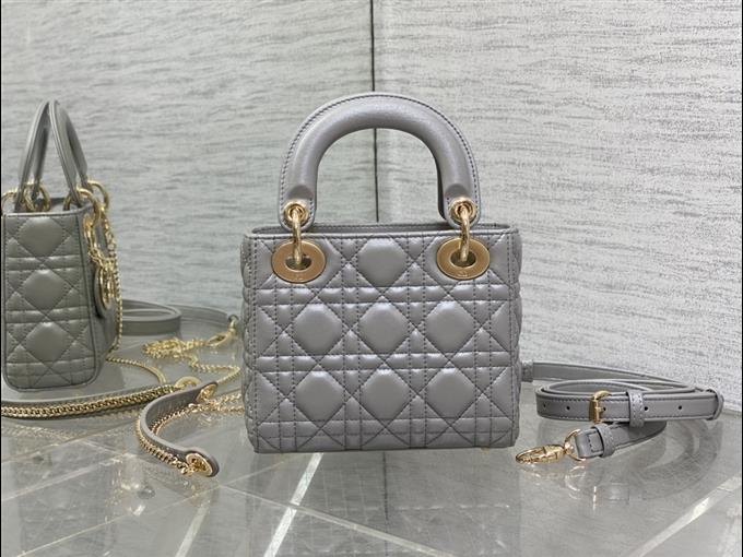 2025228Y600P20569858