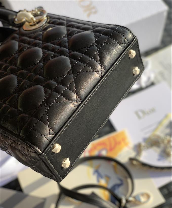 2025228Y900P221259629