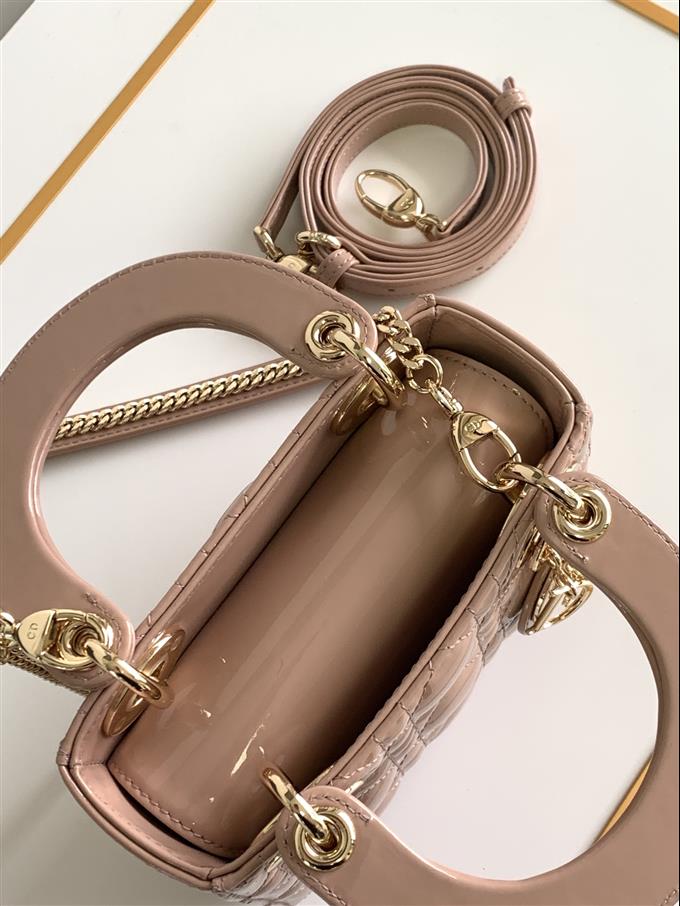 2025228Y600P211856395