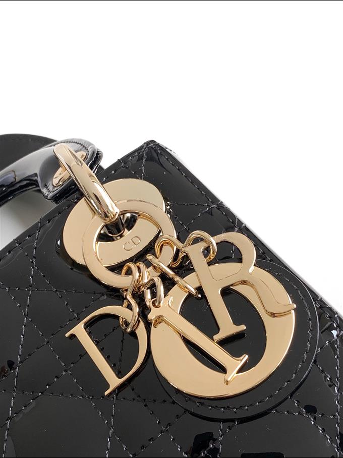 2025228Y600P211856488