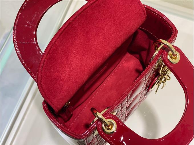 2025228Y600P211856689