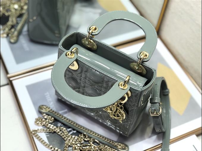 2025228Y600P212512372