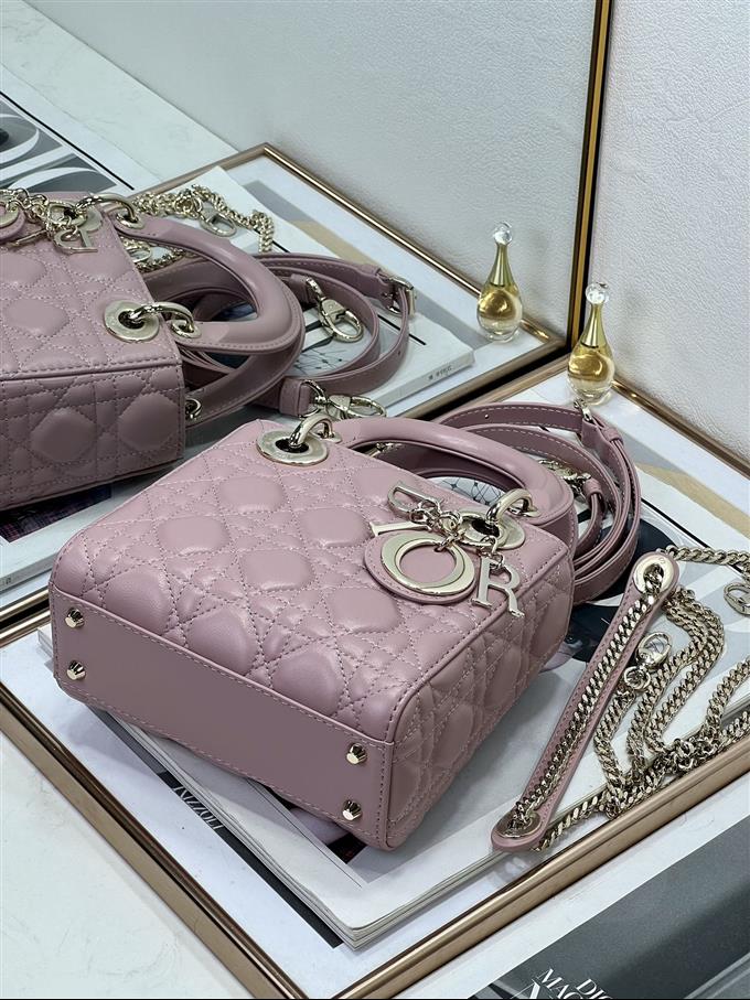 2025228Y600P21251944