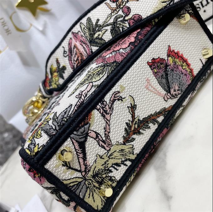 2025228Y600P212521344